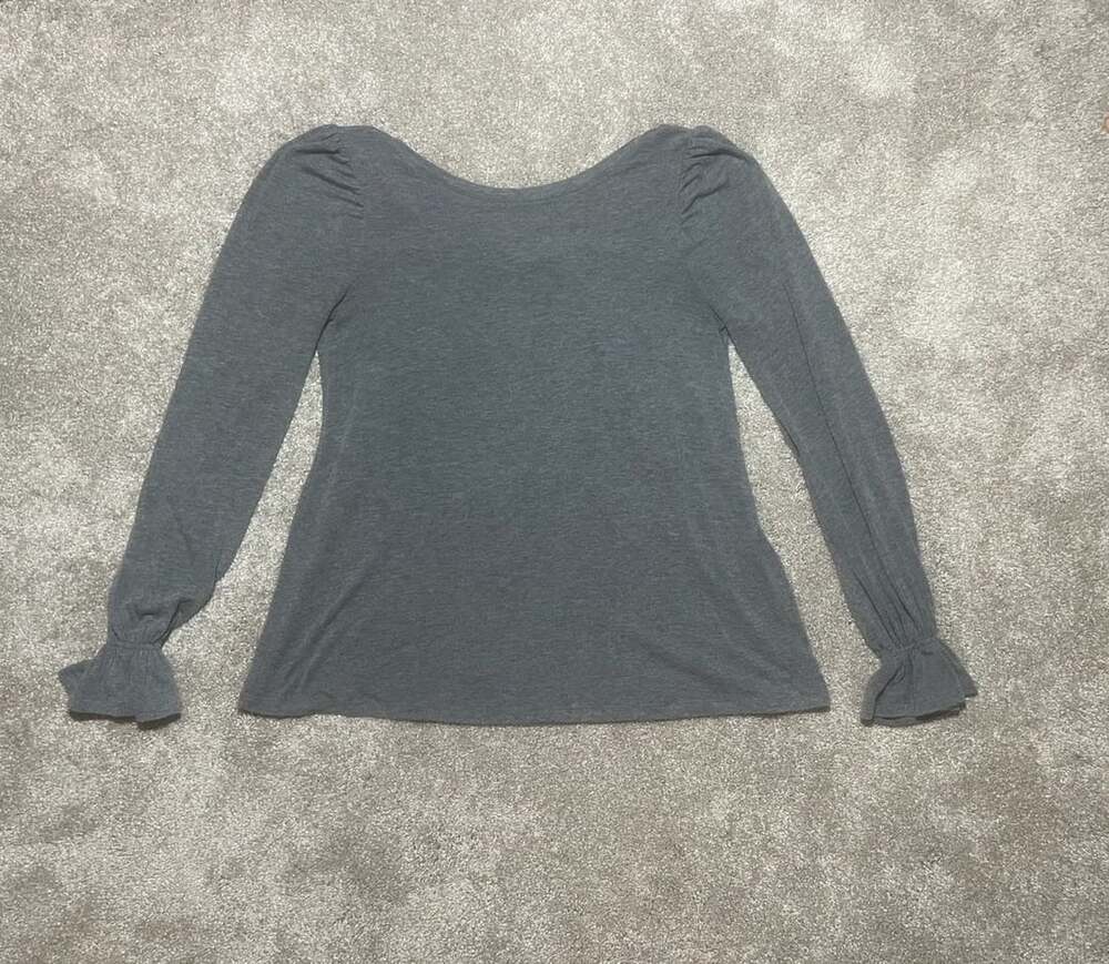 Gap Long Sleeve Shirt Size XS Gray Ruffle Cuffs Scoop Neck